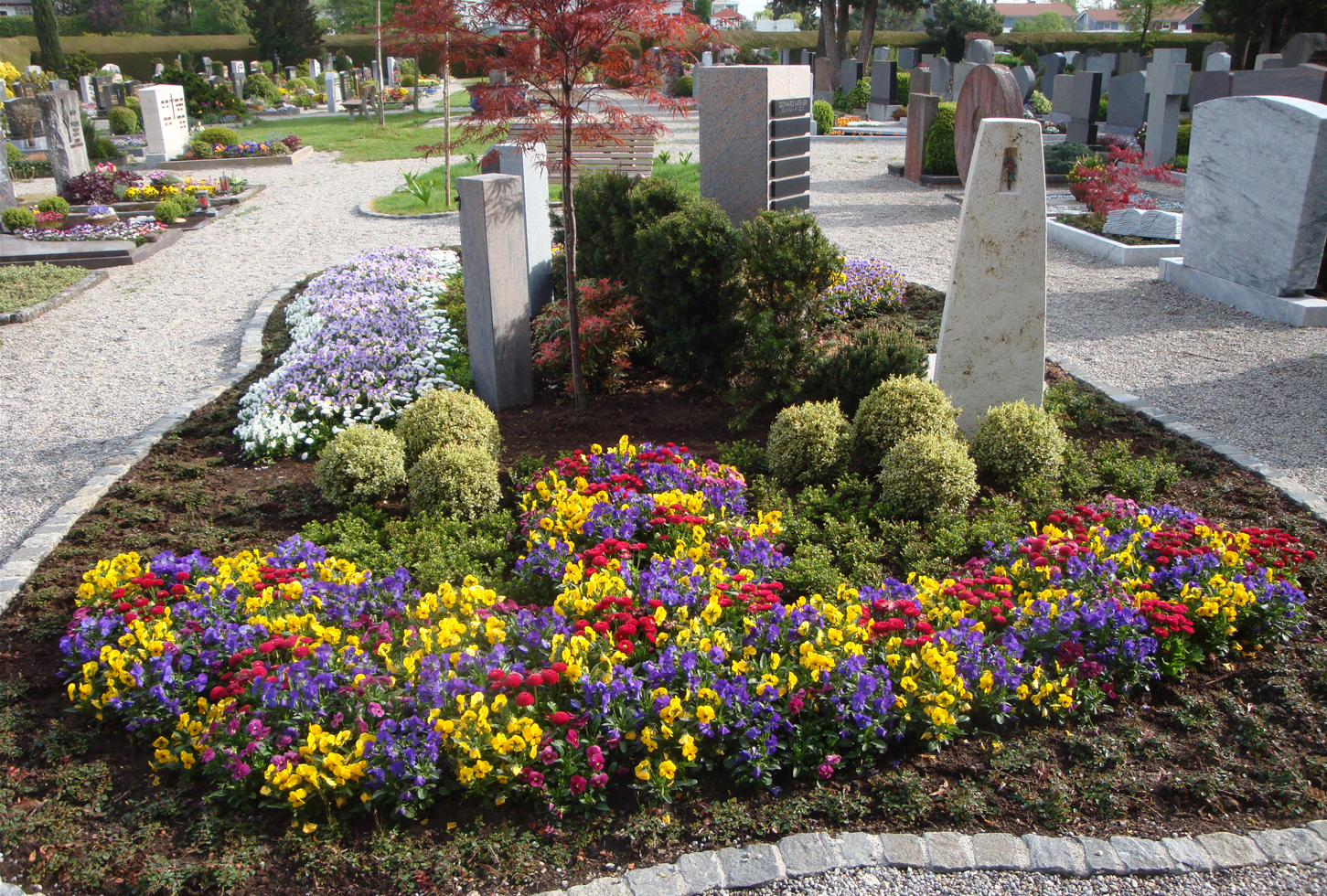 Memoriamgarten Inning, Urnengrab in Urnengemeinschaft, Grabpflege Gärtnerei Hübsch in Inning, Grafrath, Breitbrunn, Walchstadt, Eching am Ammersee,.JPG